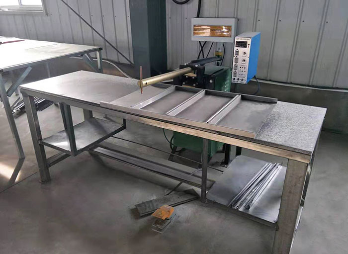 貨架廠焊接設備